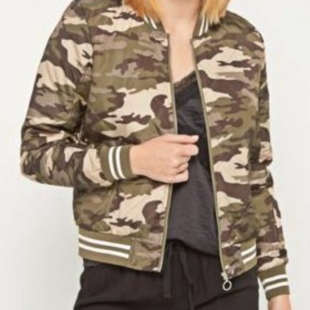 Camo bomber jacket